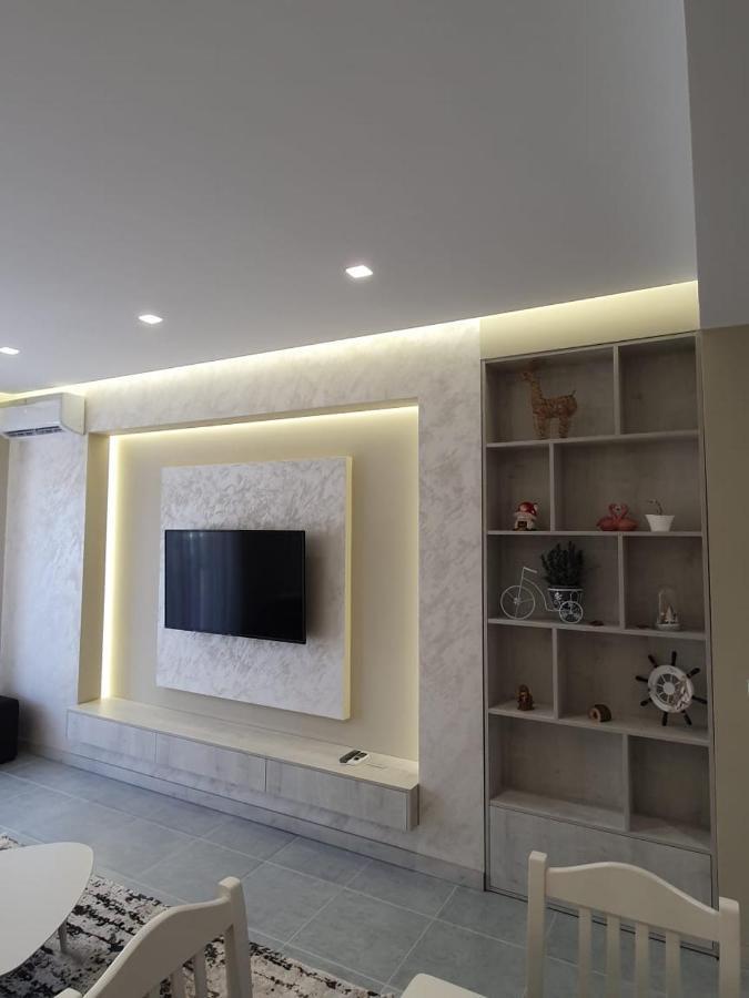 Deluxe Apartment Vlore Luaran gambar