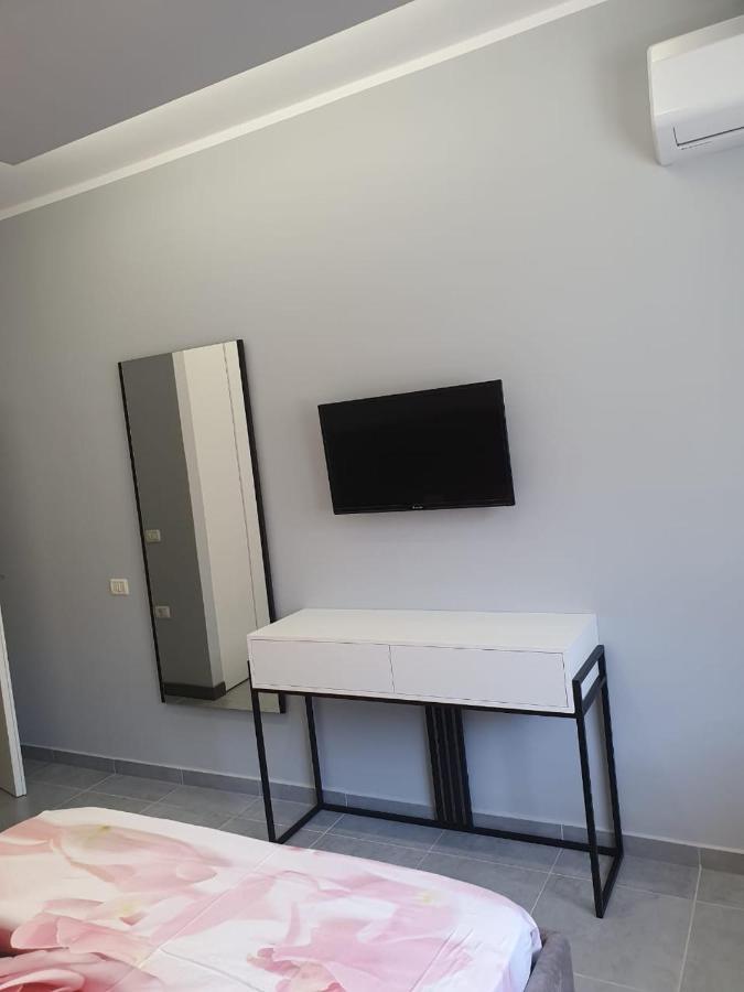 Deluxe Apartment Vlore Luaran gambar