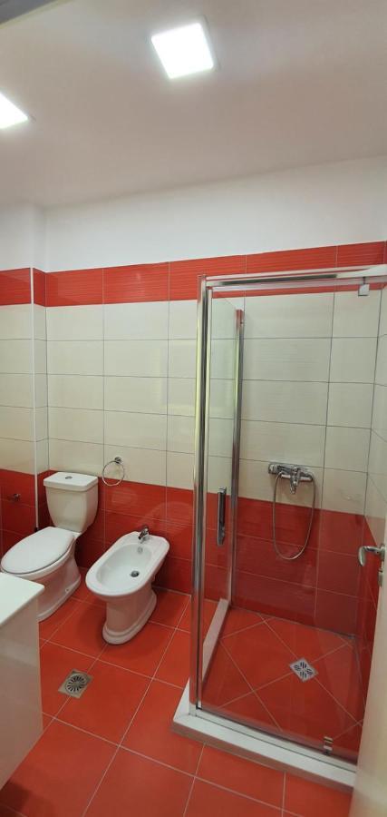 Deluxe Apartment Vlore Luaran gambar
